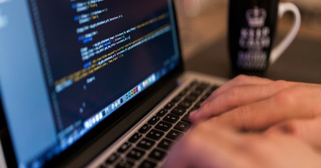 بناء موقع ويب يحقق أهدافك التجارية بكفاءة وفعالية